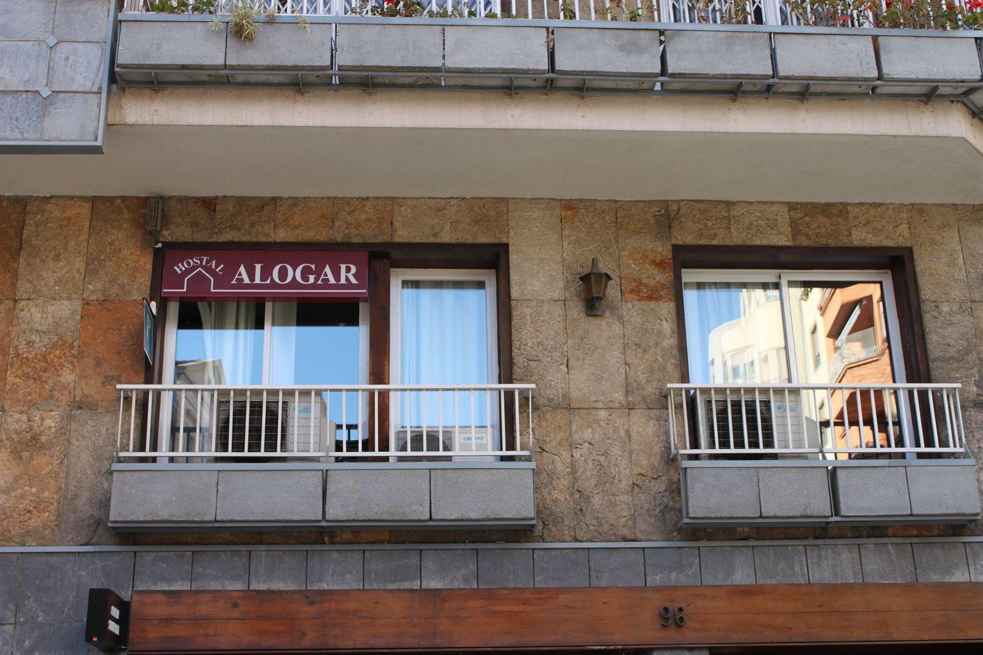 Hostal Alogar บาร์เซโลนา ภายนอก รูปภาพ